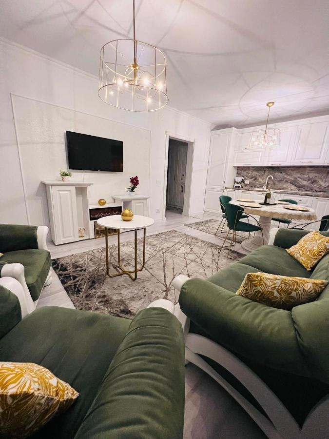 Apartament Larysse オラデア エクステリア 写真