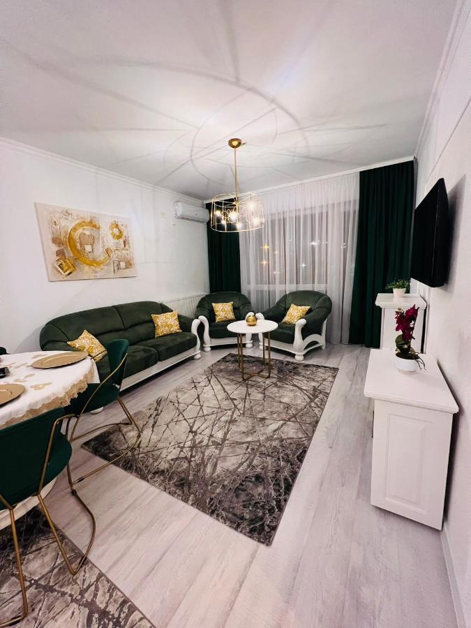 Apartament Larysse オラデア エクステリア 写真