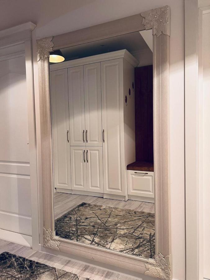 Apartament Larysse オラデア エクステリア 写真